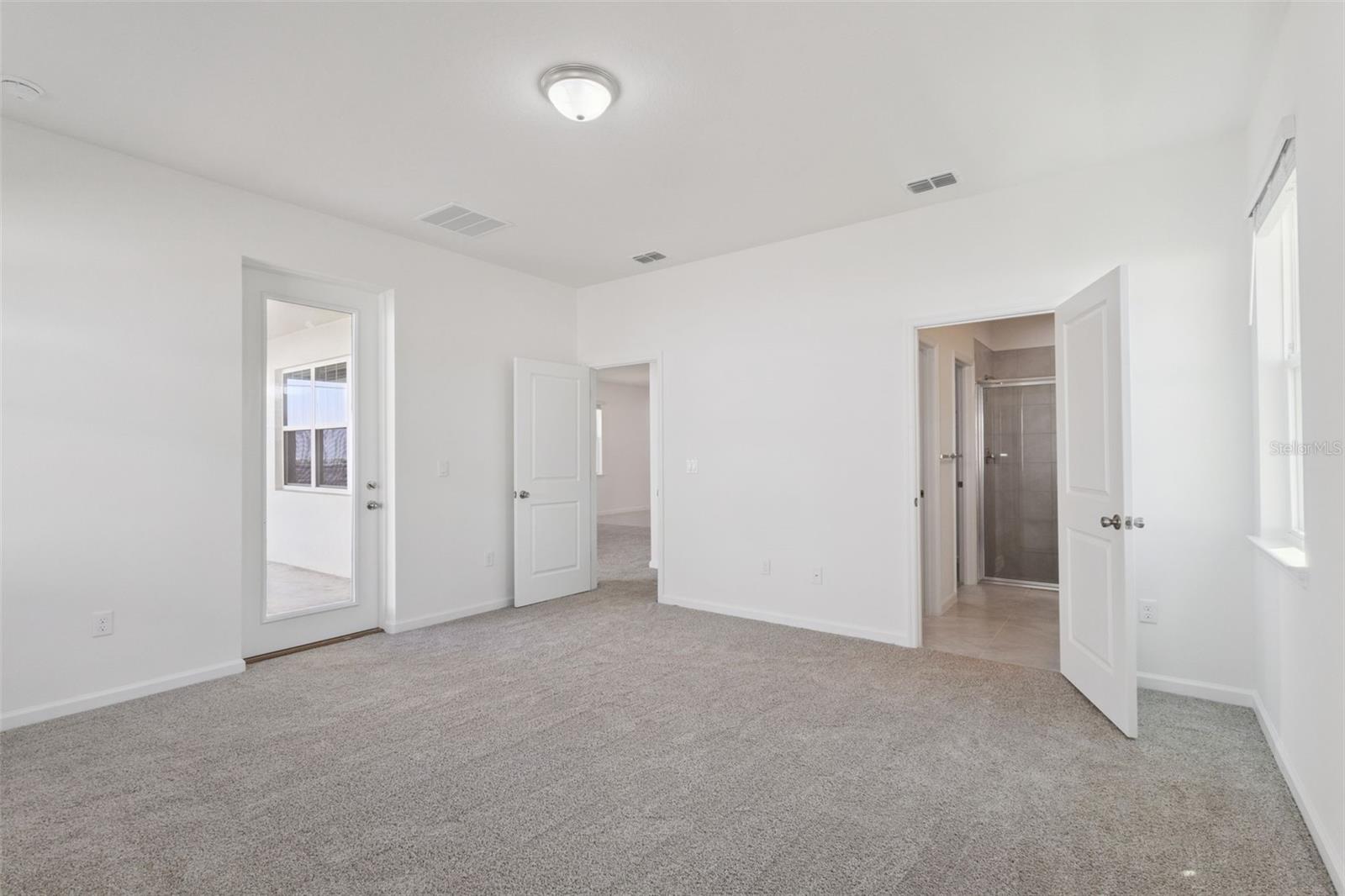 3704 WATERCLIFF CIR, GRAND ISLAND, FL, 32735