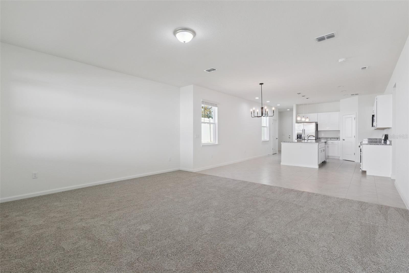 3704 WATERCLIFF CIR, GRAND ISLAND, FL, 32735
