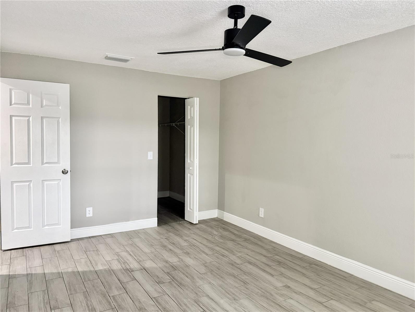 5129 TENNIS COURT CIRCLE, TAMPA, FL, 33617