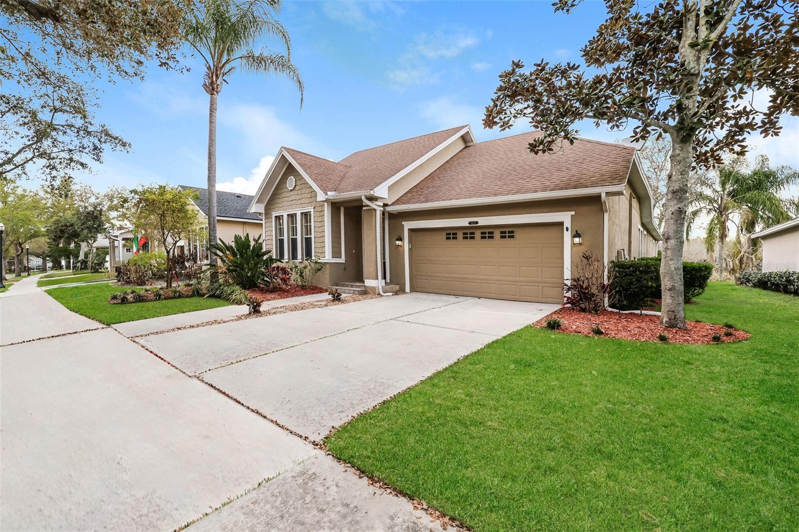 8214 LAGERFELD DR, LAND O LAKES, FL, 34637