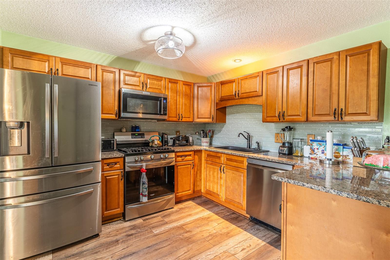 626 CAPE COD CIR, VALRICO, FL, 33594