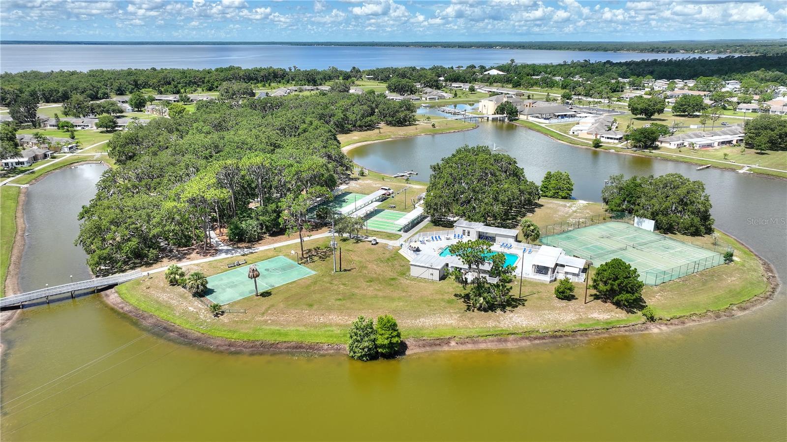 1919 CLUB CIR, LAKE WALES, FL, 33854