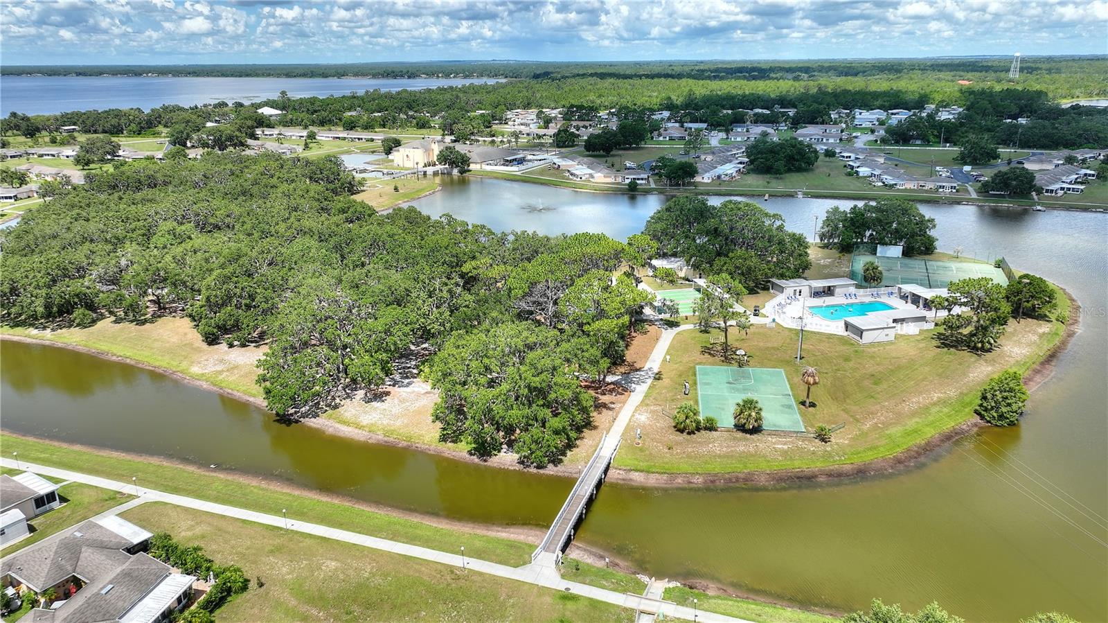 1919 CLUB CIR, LAKE WALES, FL, 33854