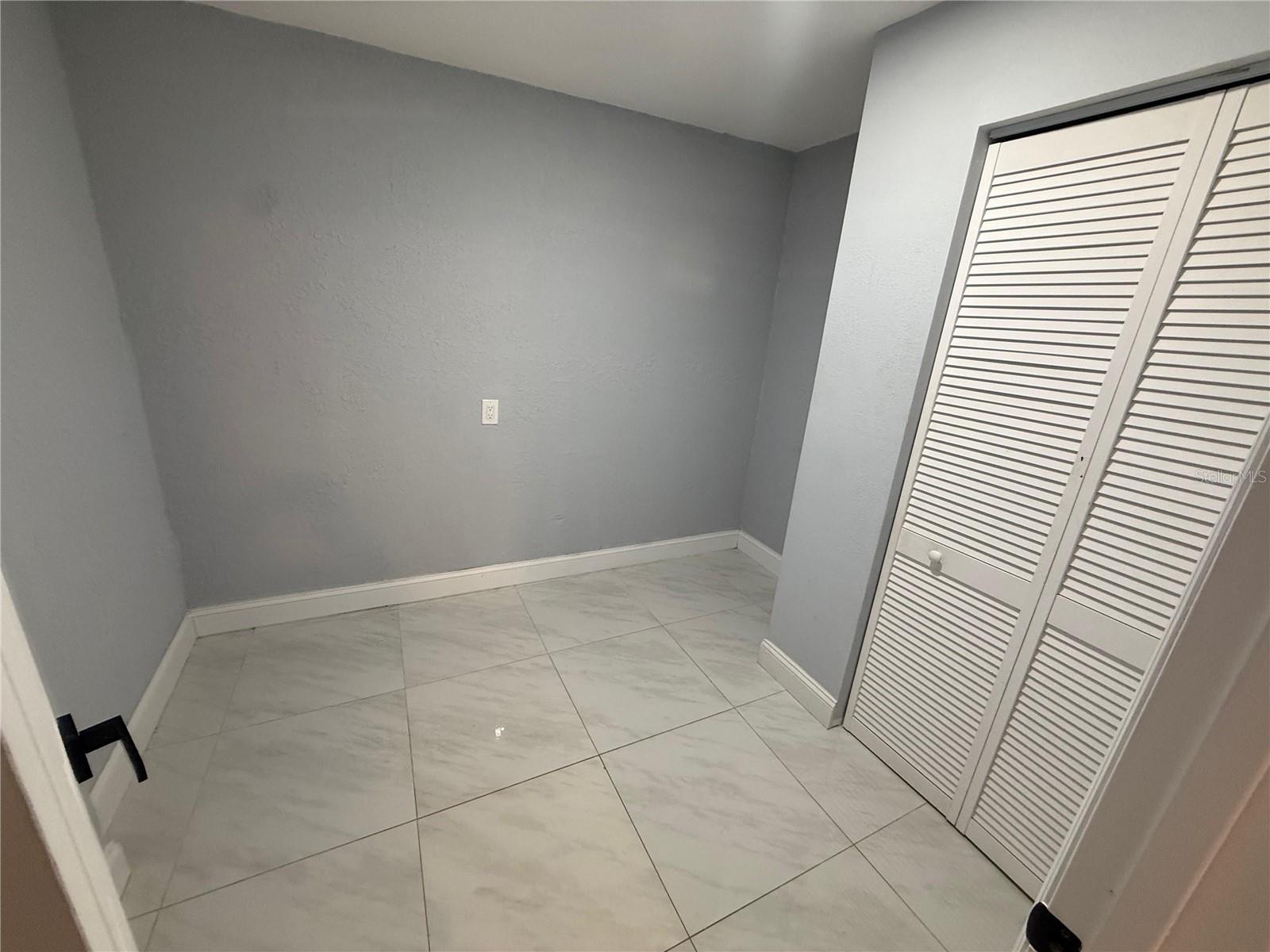 8204 DAHLIA AVE, TAMPA, FL, 33619