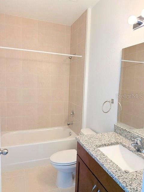 200 PINE GROVE DR, PALM COAST, FL, 32164