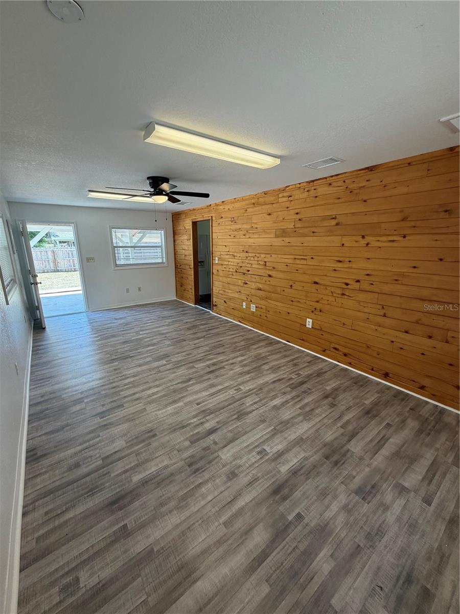 306 N IONA AVE, FRUITLAND PARK, FL, 34731