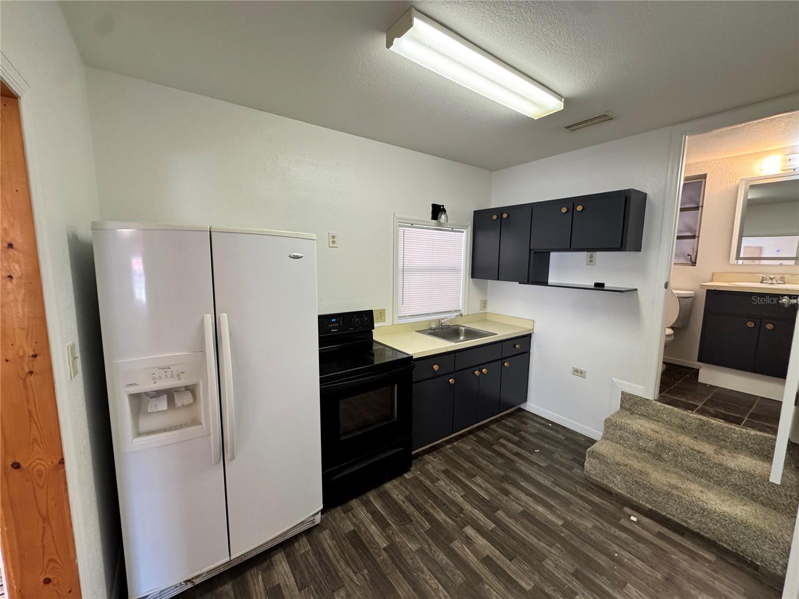 306 N IONA AVE, FRUITLAND PARK, FL, 34731