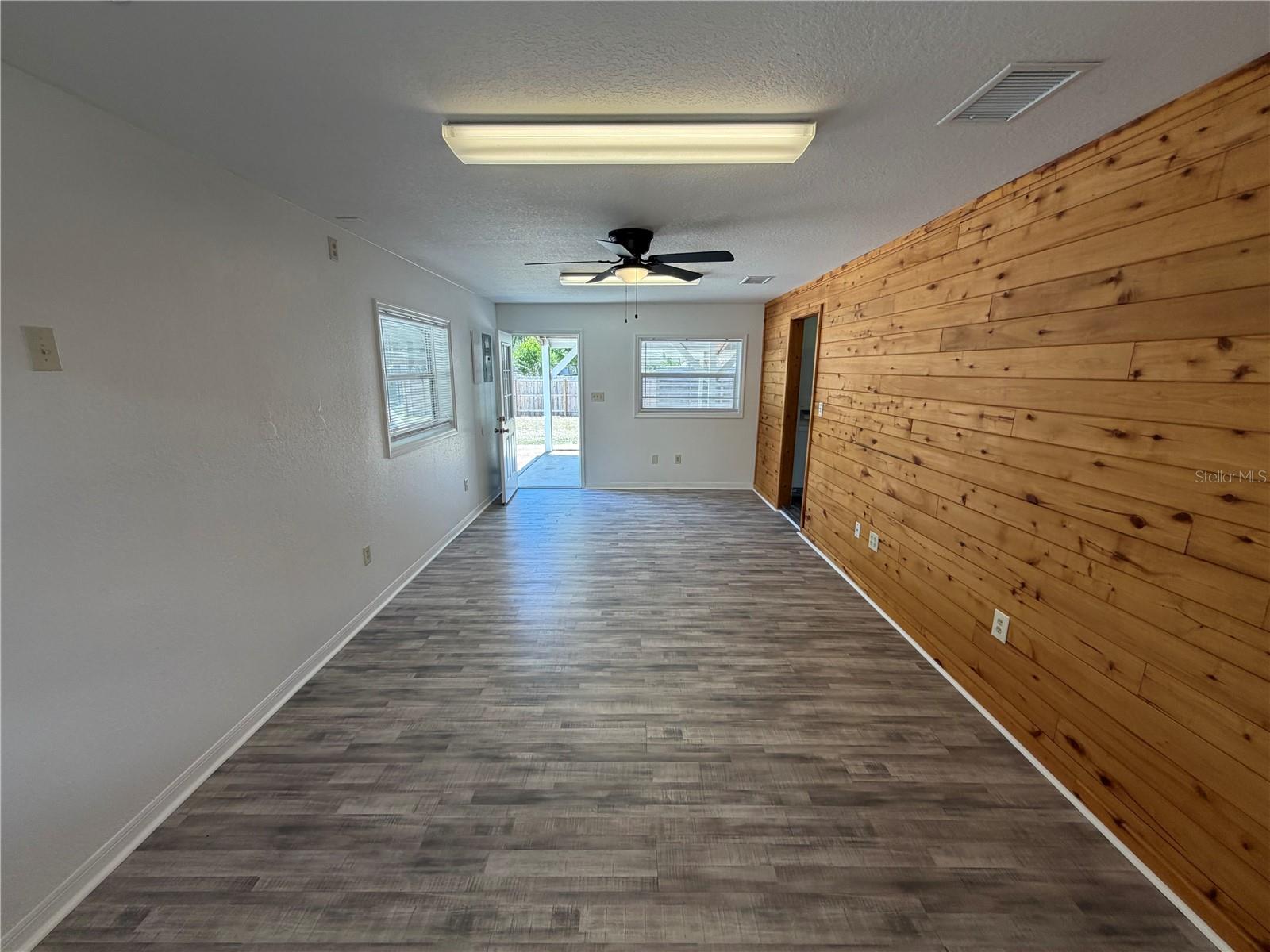 306 N IONA AVE, FRUITLAND PARK, FL, 34731