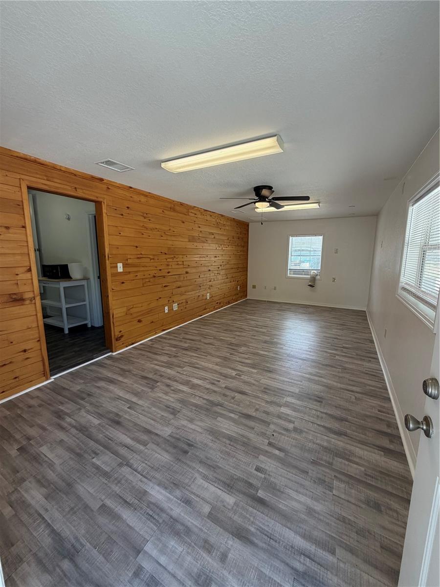 306 N IONA AVE, FRUITLAND PARK, FL, 34731