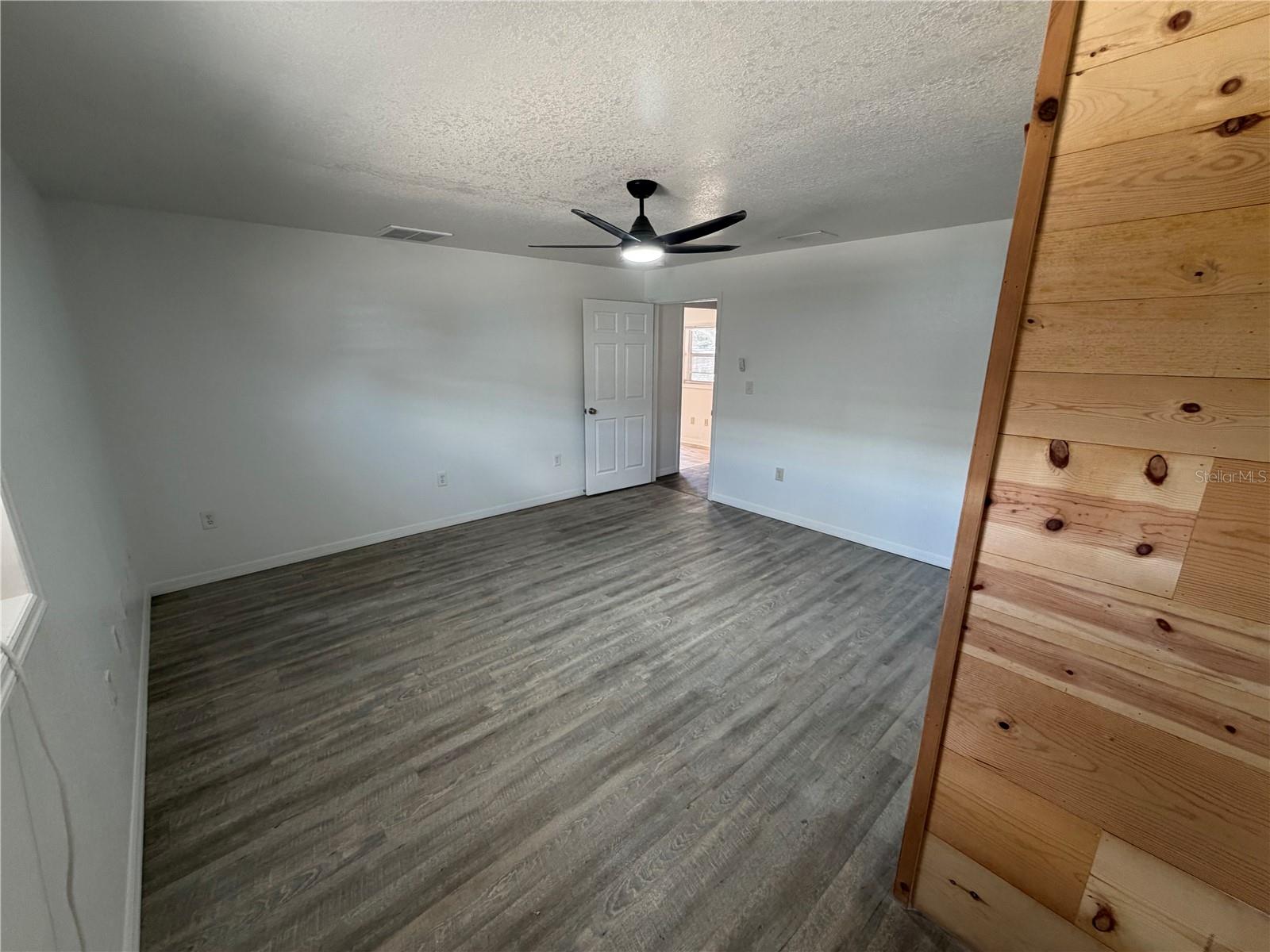 306 N IONA AVE, FRUITLAND PARK, FL, 34731