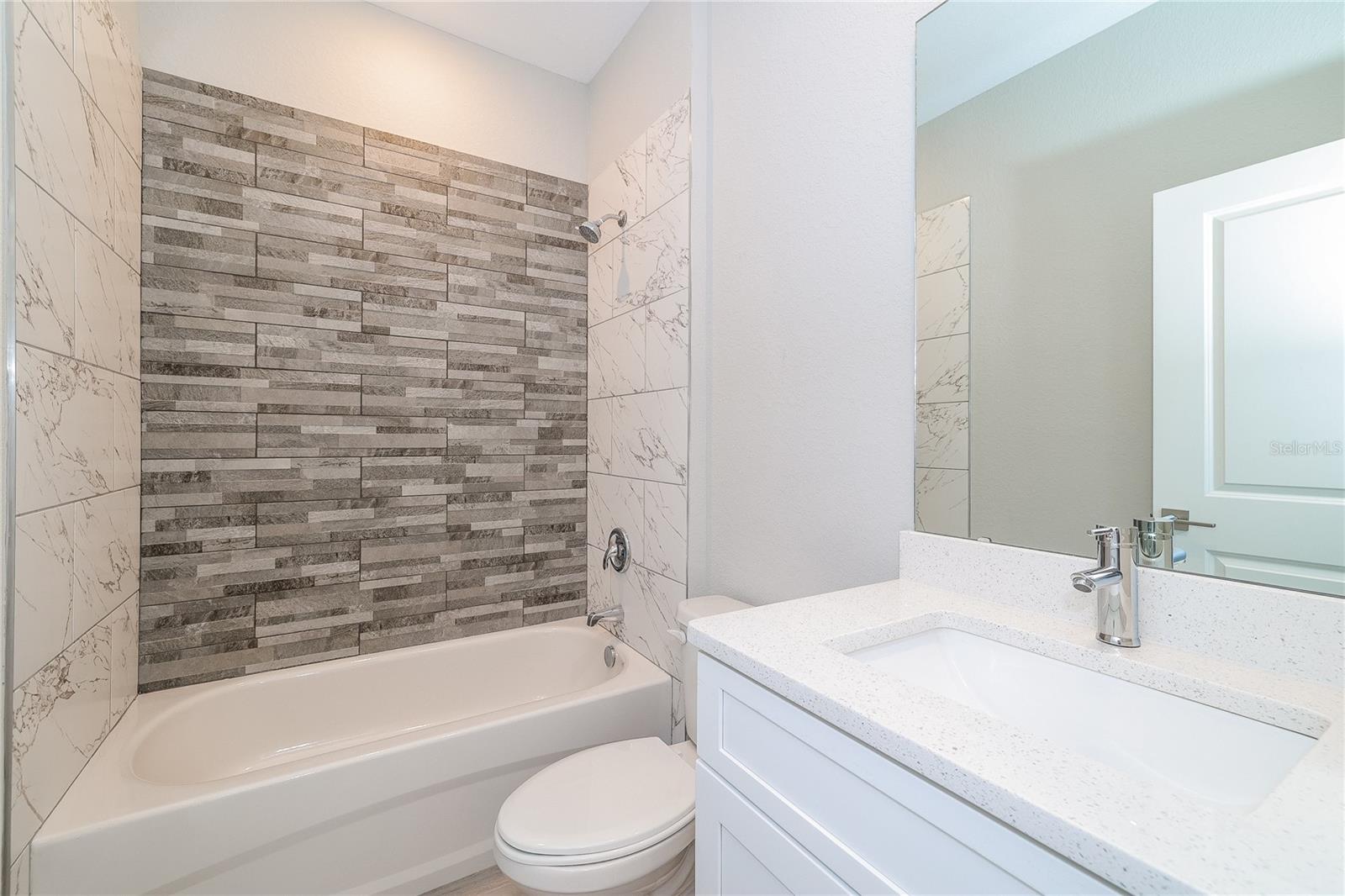 1055 DESMOINES LN, POINCIANA, FL, 34759
