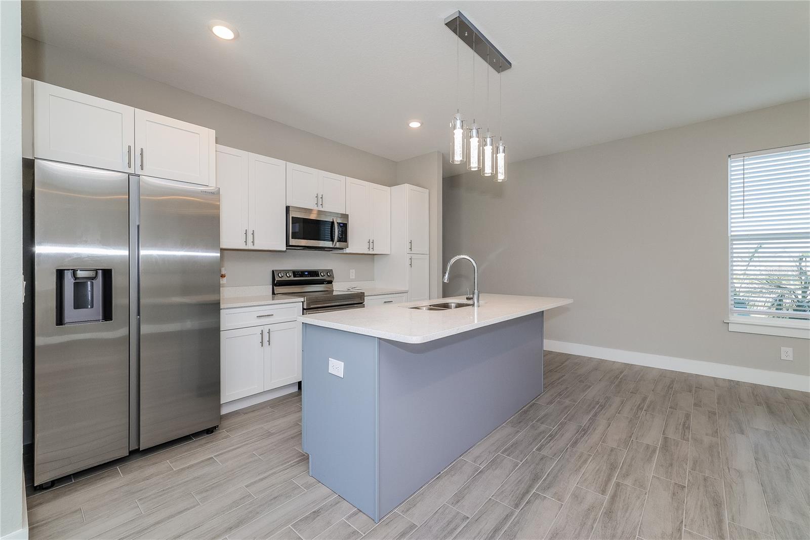 1055 DESMOINES LN, POINCIANA, FL, 34759