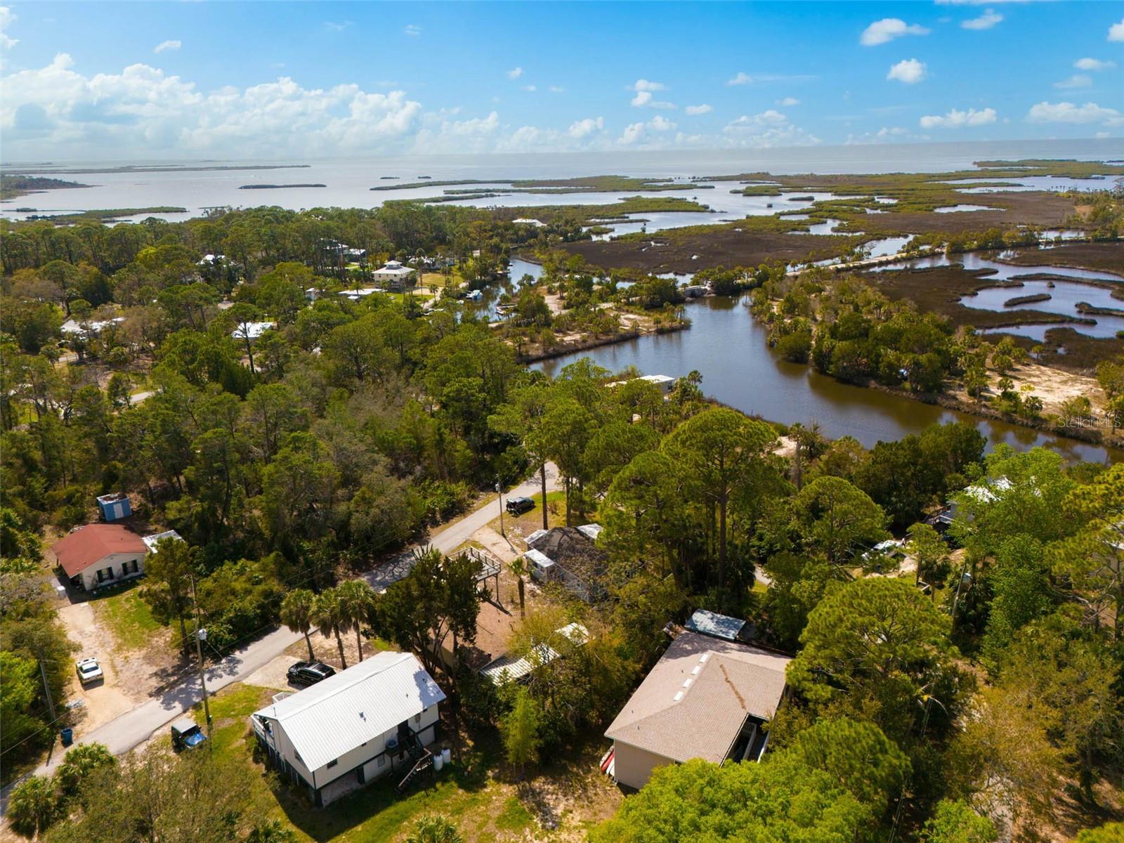 4489 FISHMAN AVE, WEEKI WACHEE, FL, 34607