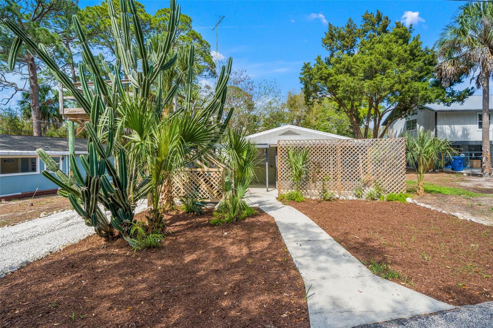 4489 FISHMAN AVE, WEEKI WACHEE, FL, 34607