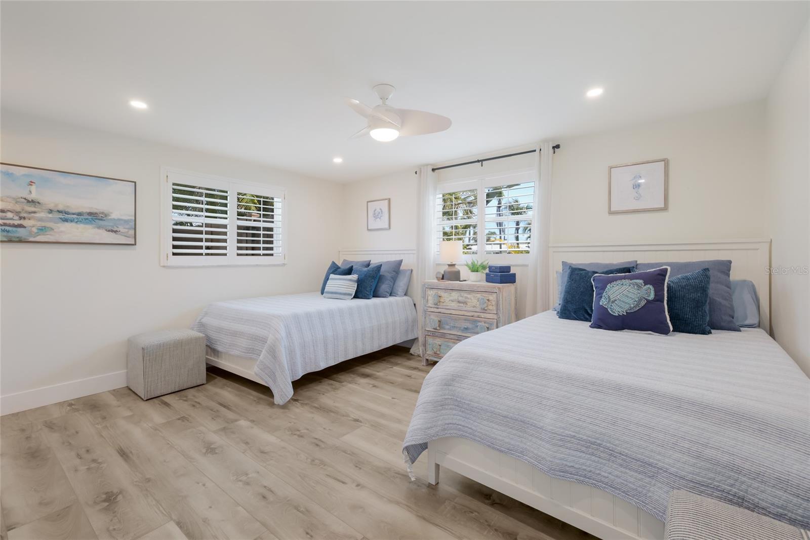 517 70TH ST, HOLMES BEACH, FL, 34217