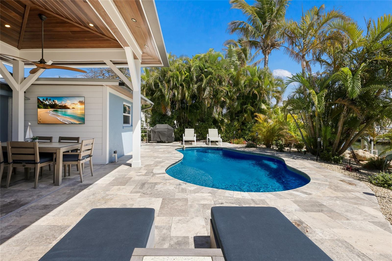517 70TH ST, HOLMES BEACH, FL, 34217