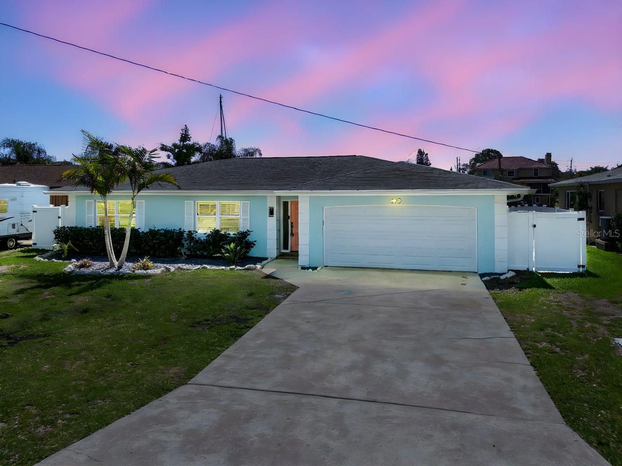 372 WESTWINDS DR, PALM HARBOR, FL, 34683