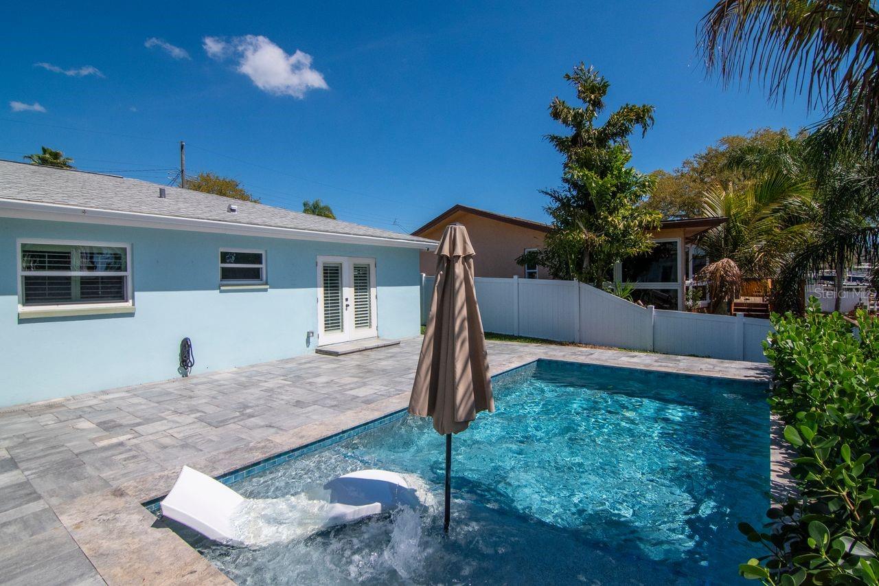 372 WESTWINDS DR, PALM HARBOR, FL, 34683