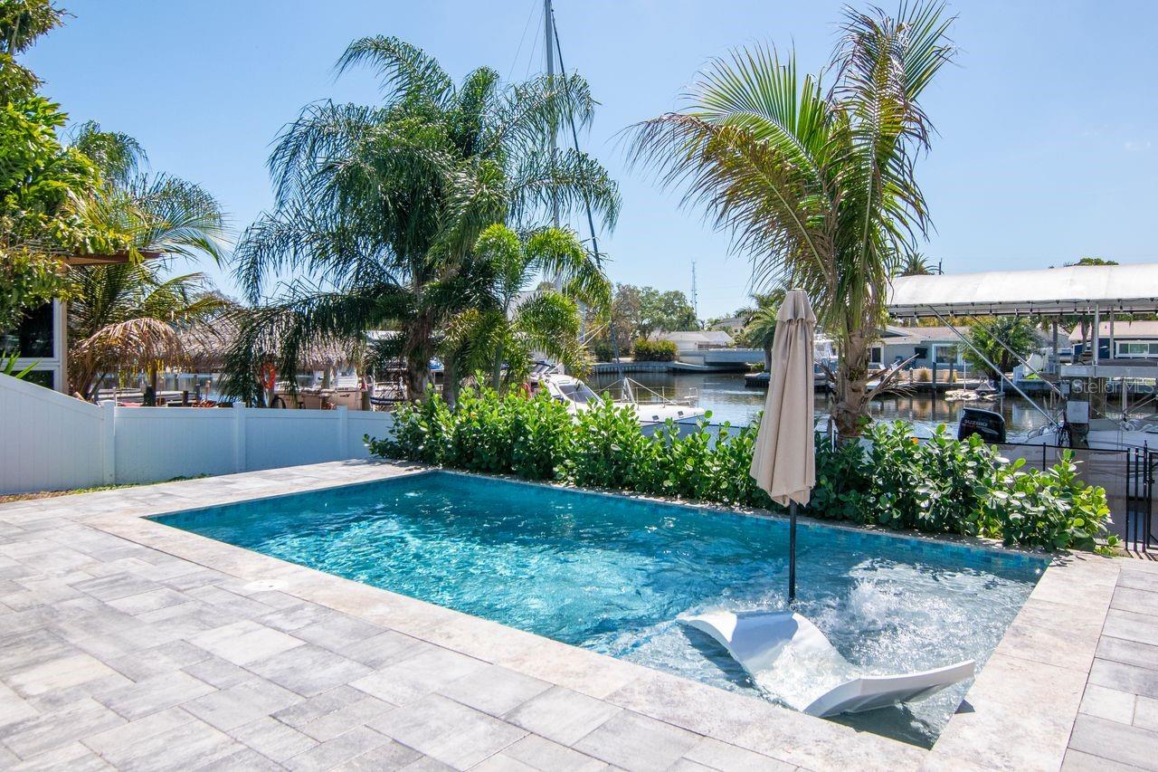 372 WESTWINDS DR, PALM HARBOR, FL, 34683