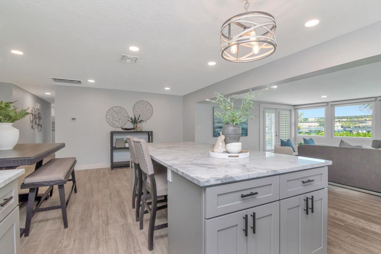 372 WESTWINDS DR, PALM HARBOR, FL, 34683