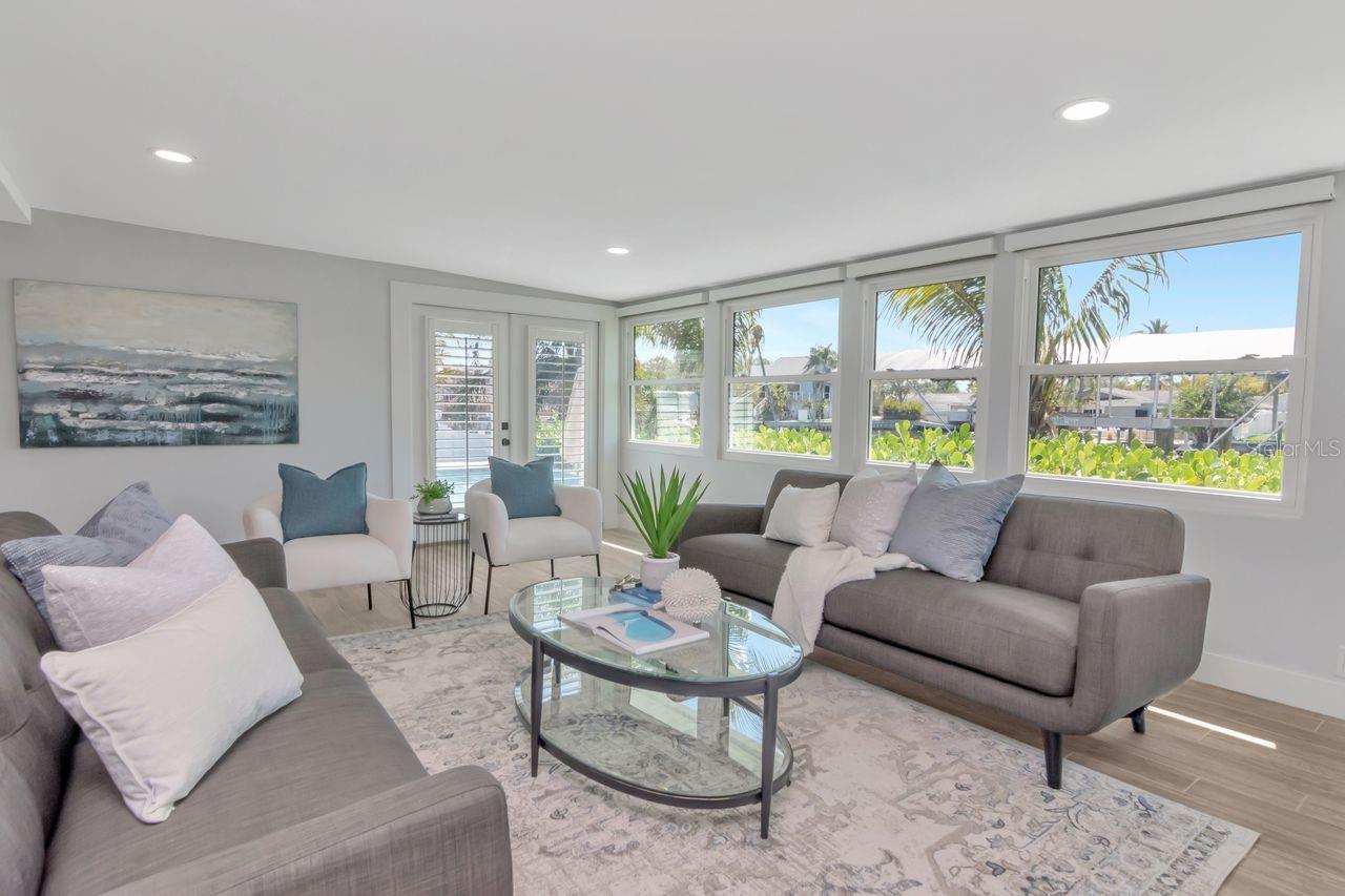 372 WESTWINDS DR, PALM HARBOR, FL, 34683