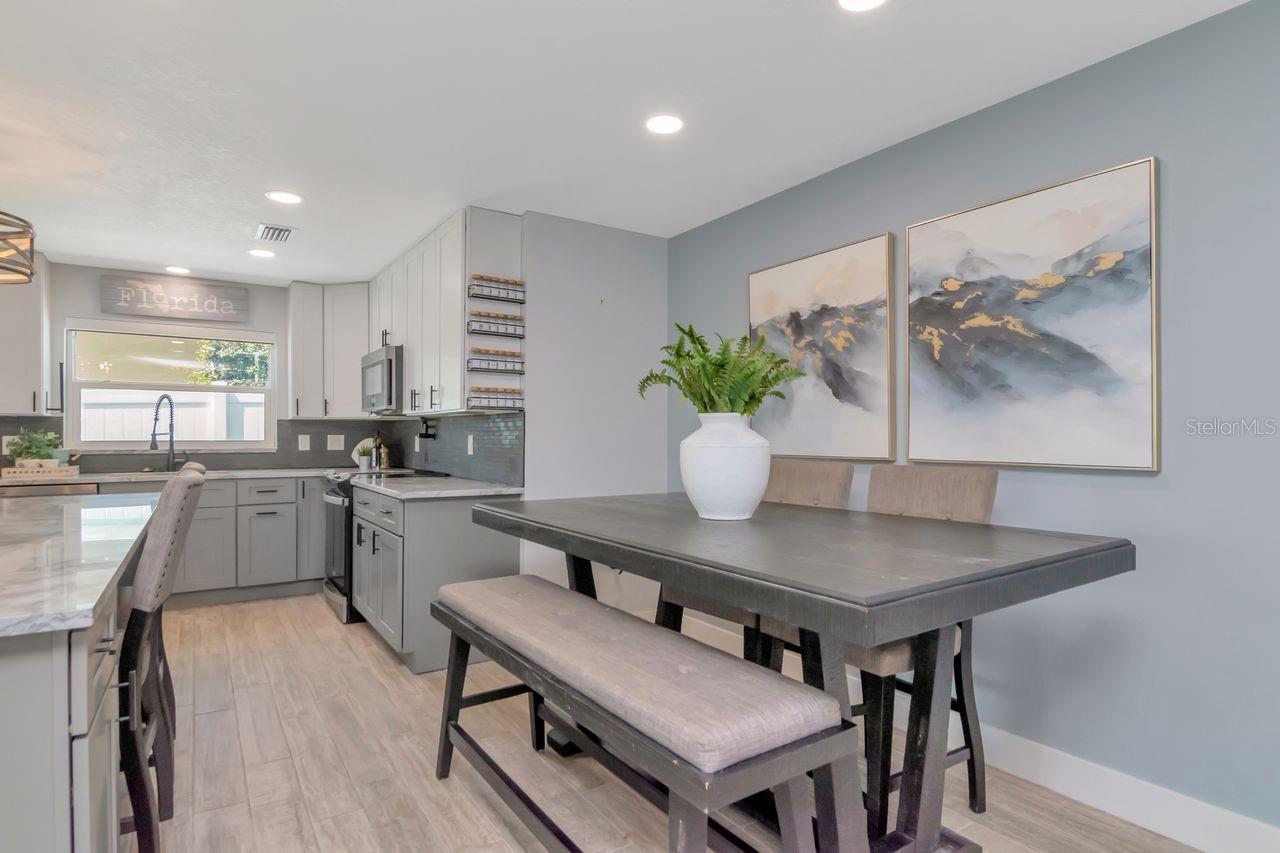 372 WESTWINDS DR, PALM HARBOR, FL, 34683