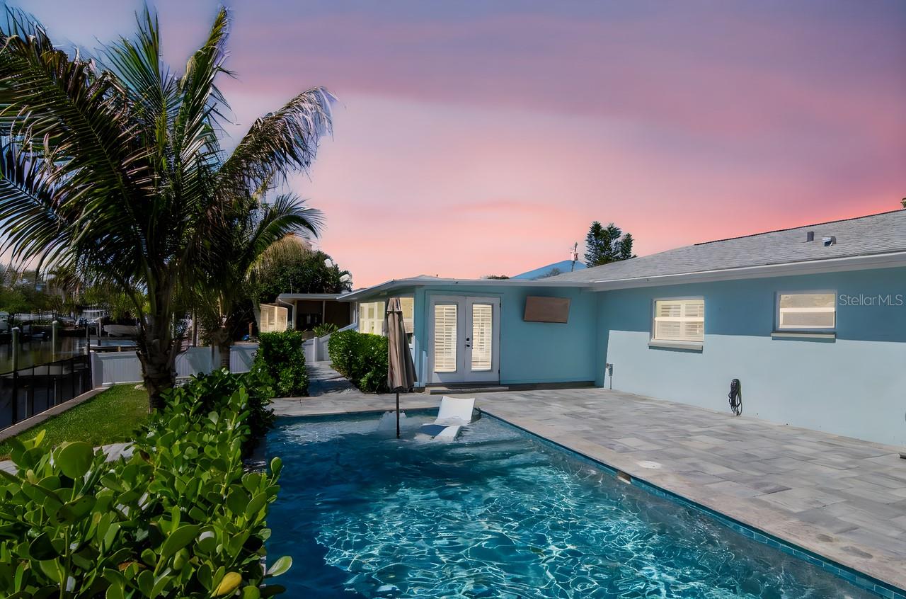 372 WESTWINDS DR, PALM HARBOR, FL, 34683