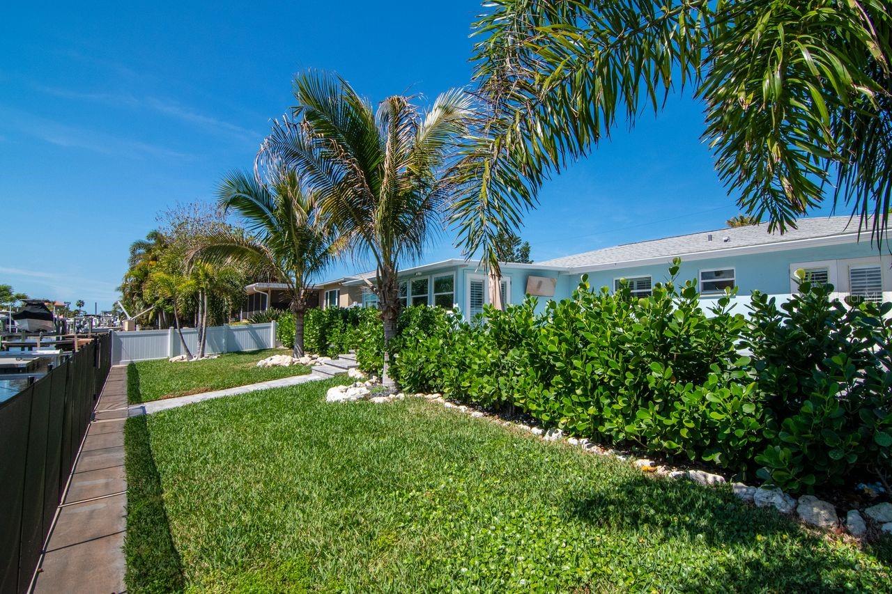 372 WESTWINDS DR, PALM HARBOR, FL, 34683
