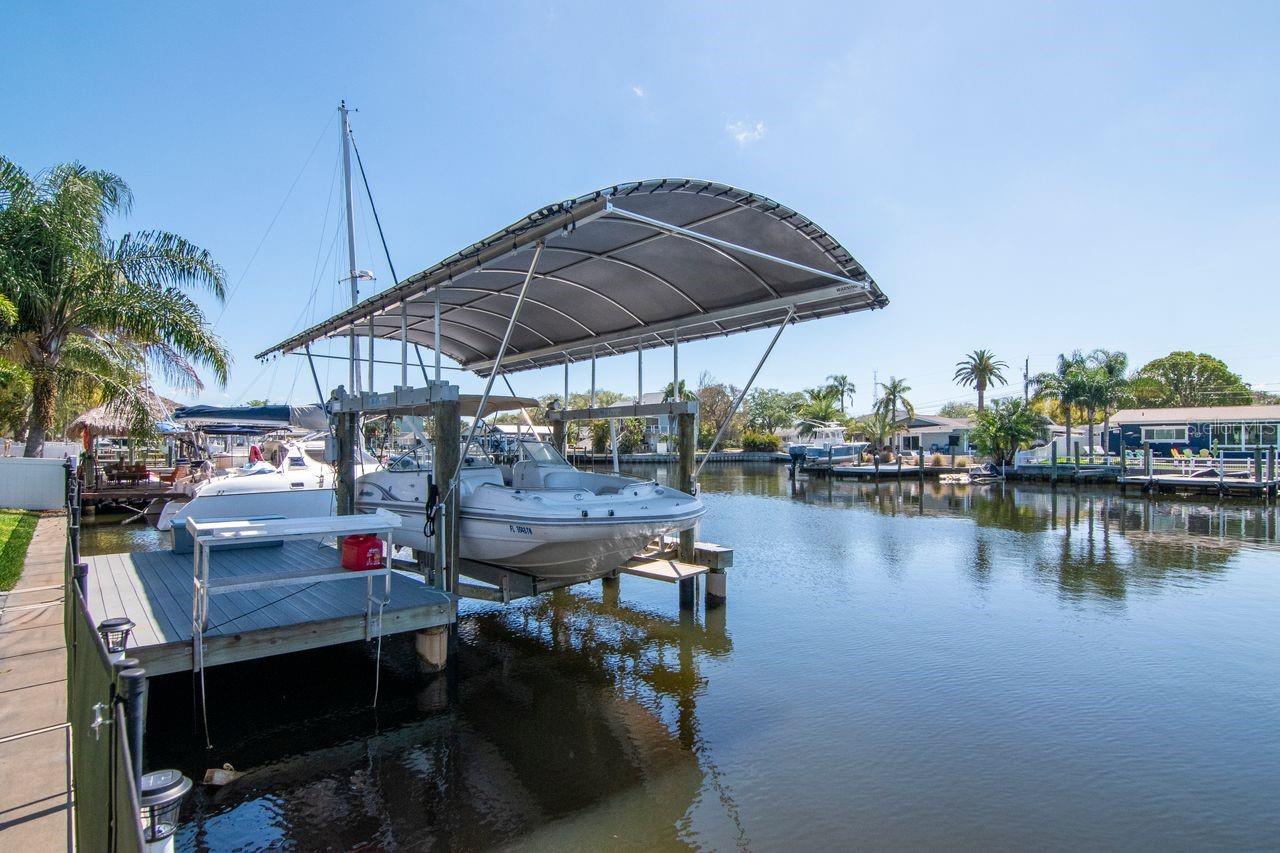 372 WESTWINDS DR, PALM HARBOR, FL, 34683