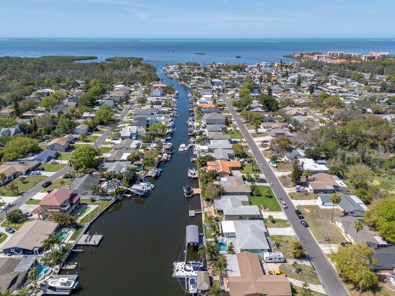 372 WESTWINDS DR, PALM HARBOR, FL, 34683