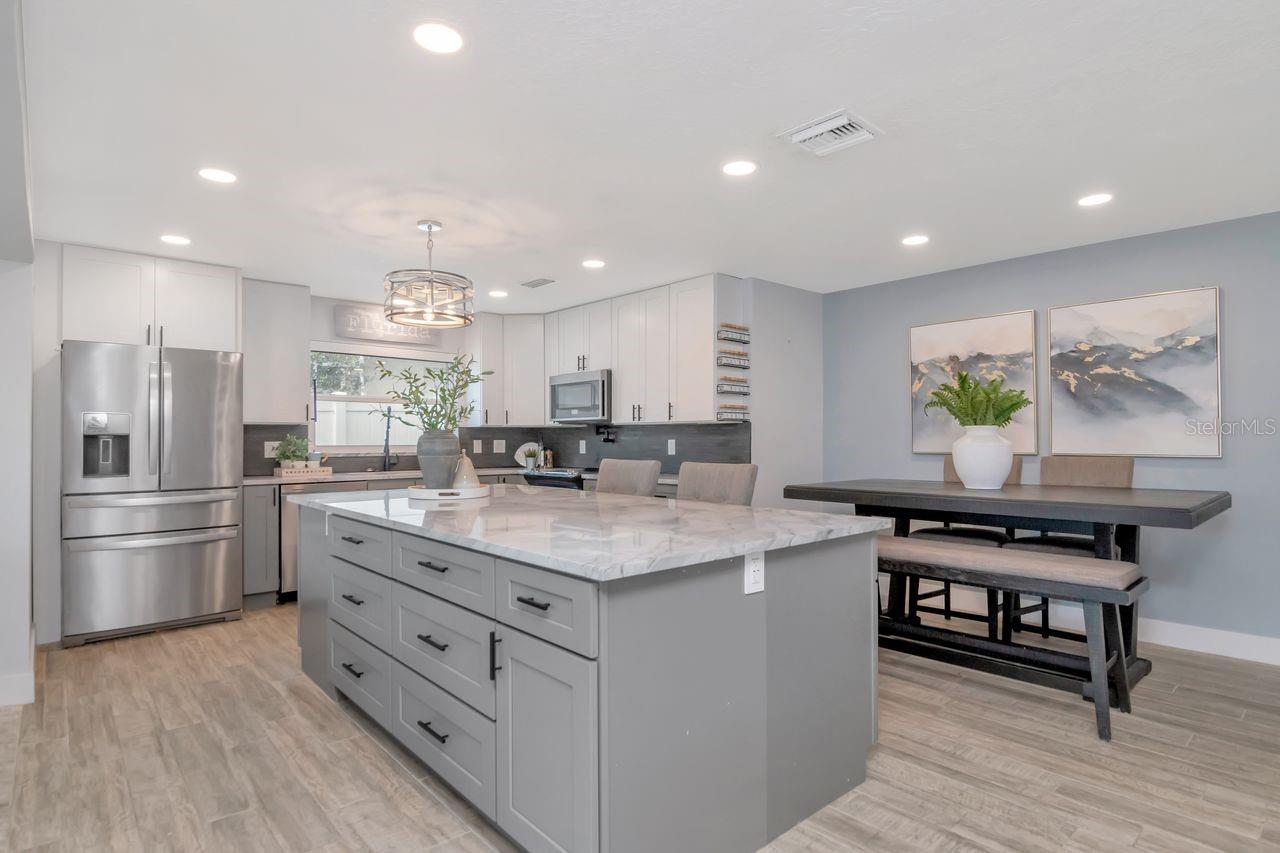 372 WESTWINDS DR, PALM HARBOR, FL, 34683