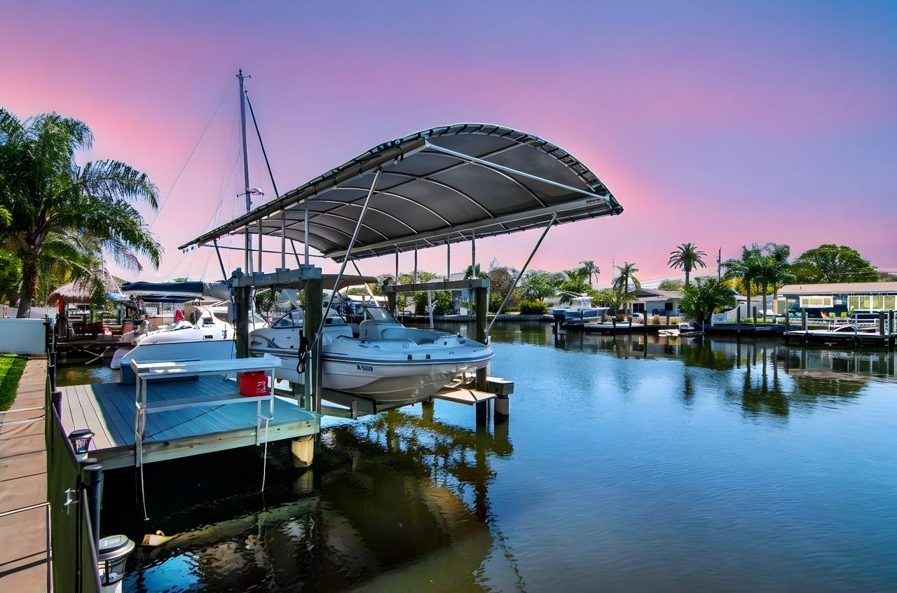 372 WESTWINDS DR, PALM HARBOR, FL, 34683