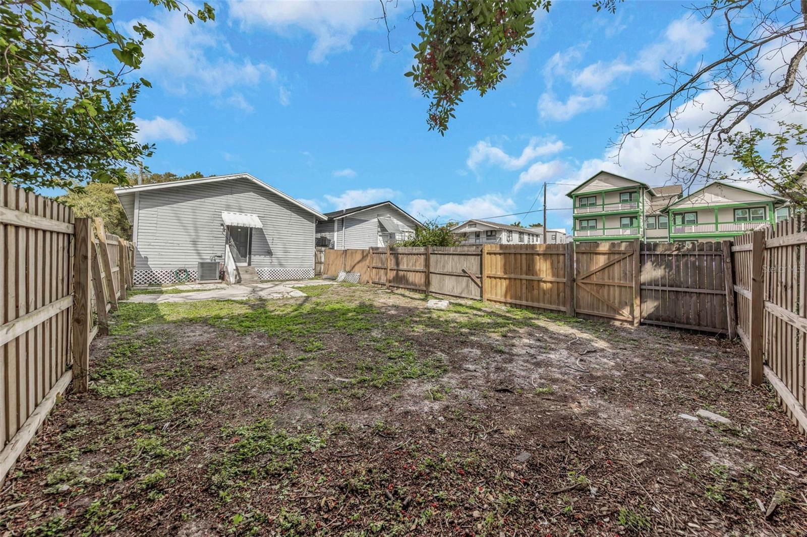 2613 N 21ST ST, TAMPA, FL, 33605