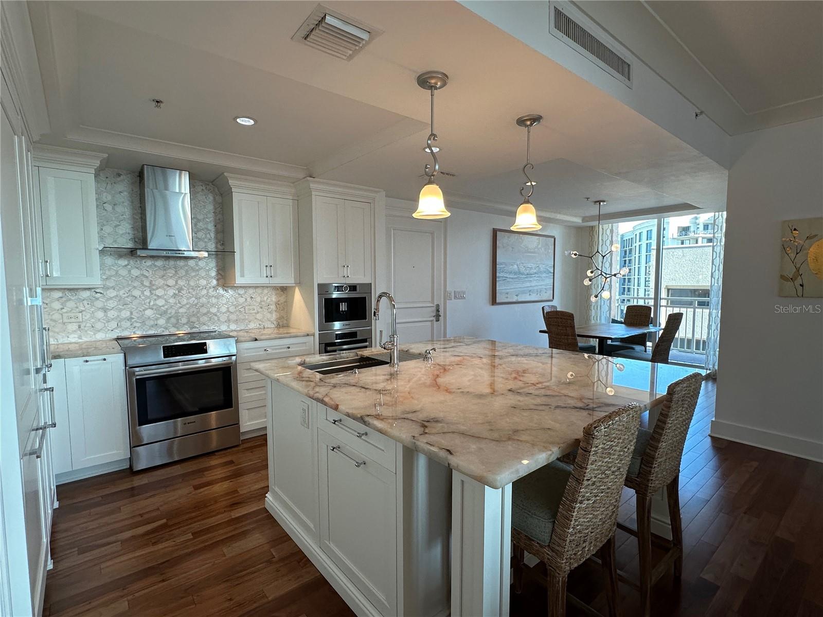 1350 MAIN ST #1401, SARASOTA, FL, 34236