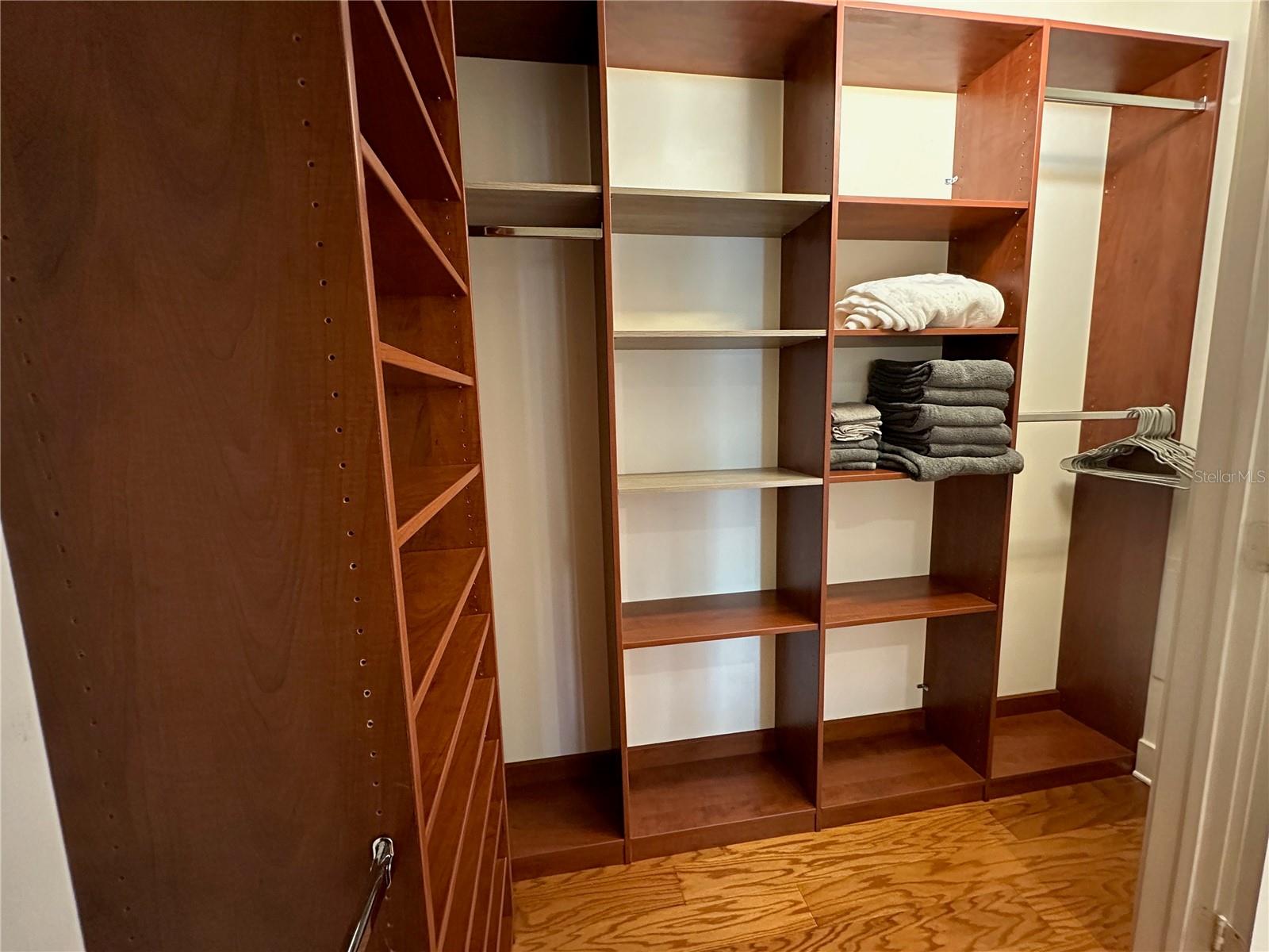 1350 MAIN ST #1401, SARASOTA, FL, 34236