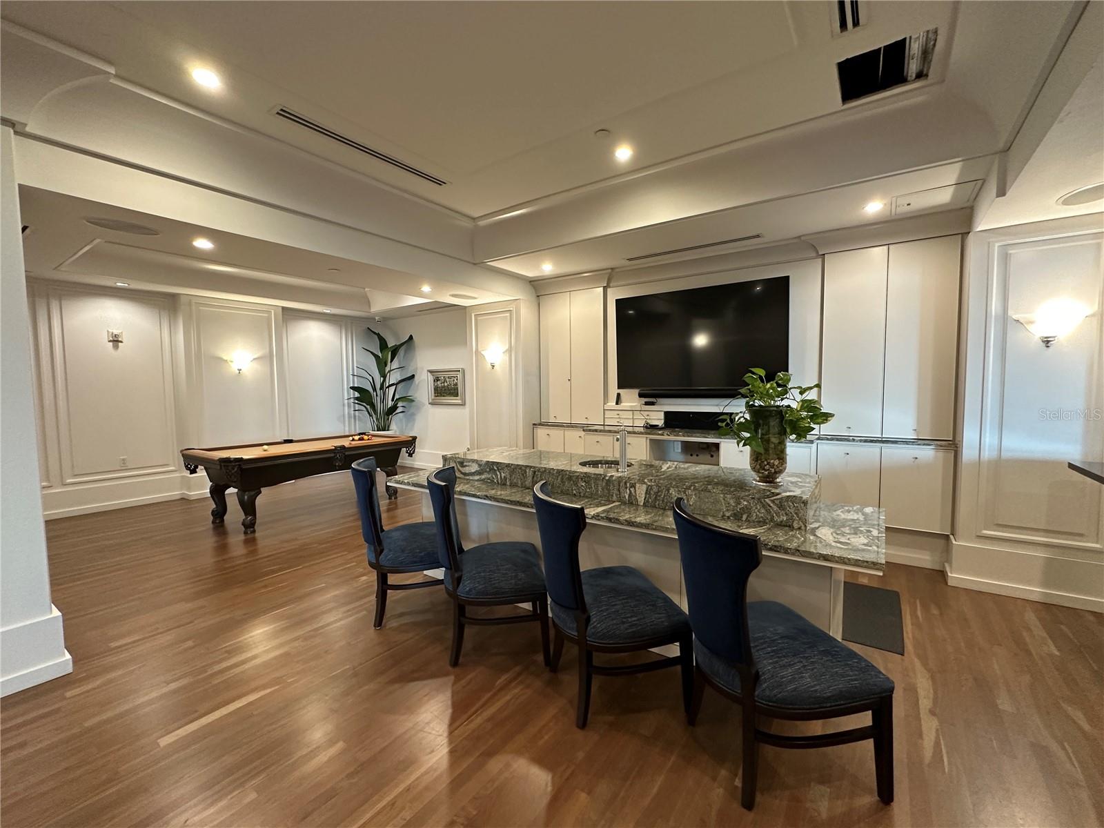 1350 MAIN ST #1401, SARASOTA, FL, 34236