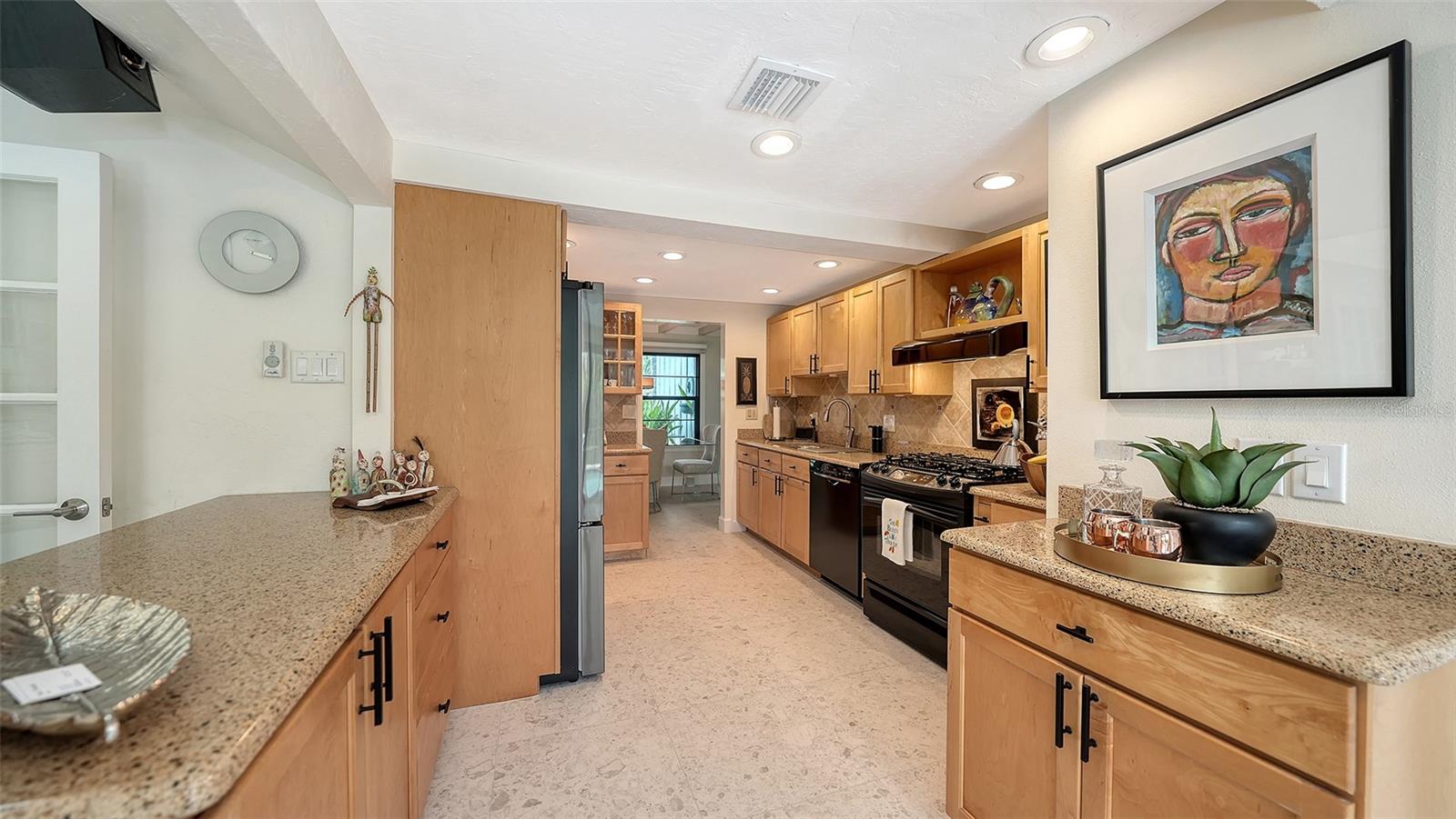 1855 SHERWOOD ST, SARASOTA, FL, 34231