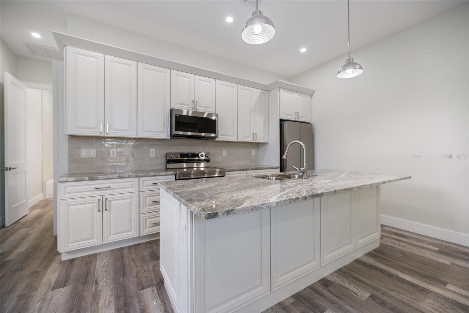3525 MCINTOSH RD, SARASOTA, FL, 34232