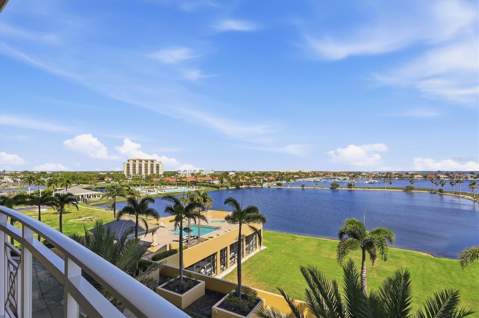 140 RIVIERA DUNES WAY #402, PALMETTO, FL, 34221