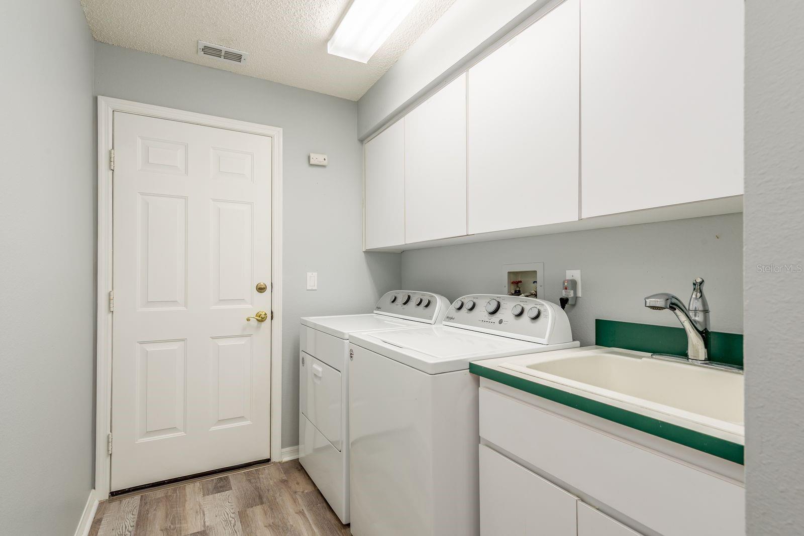 9330 WHISPERING MEADOW CT, NEW PORT RICHEY, FL, 34655