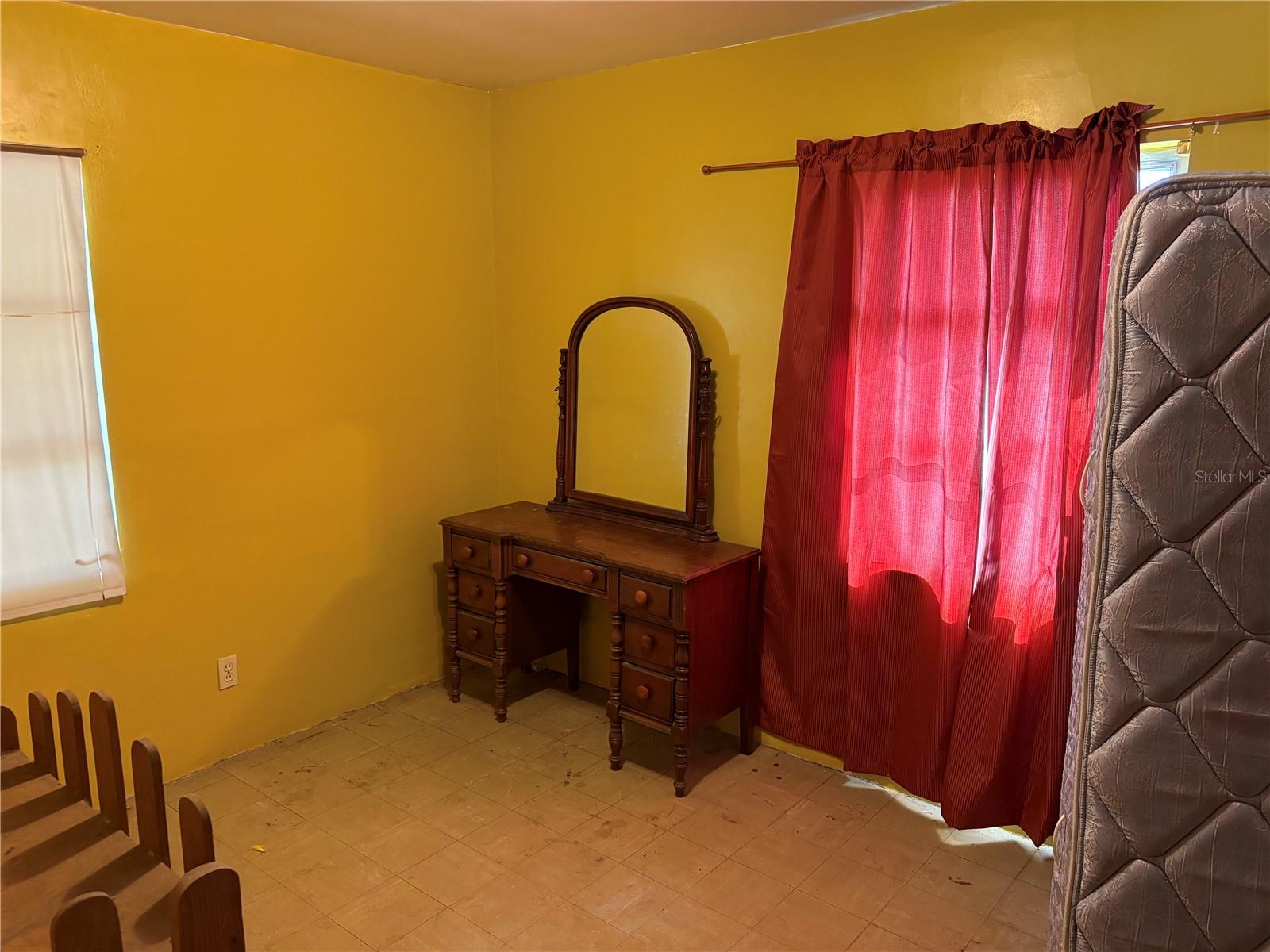 131 N C 470, LAKE PANASOFFKEE, FL, 33538