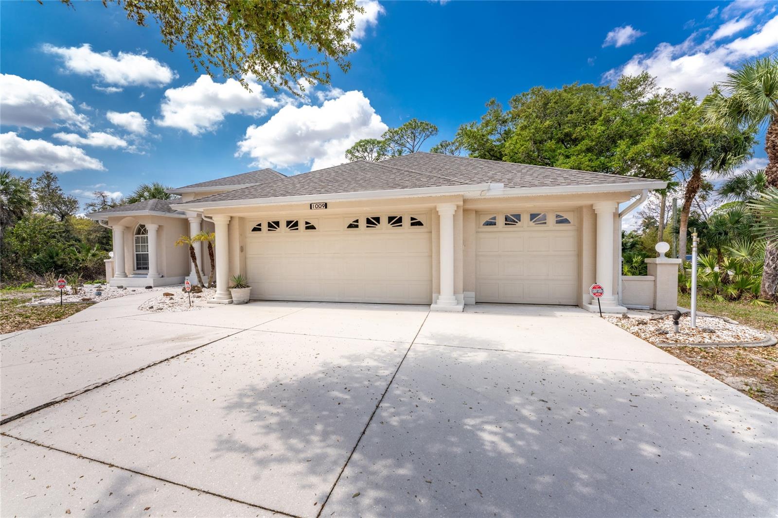 1009 BEACH ST, PORT CHARLOTTE, FL, 33953