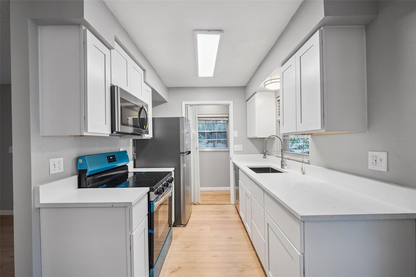 1509 N DONNELLY ST, MOUNT DORA, FL, 32757