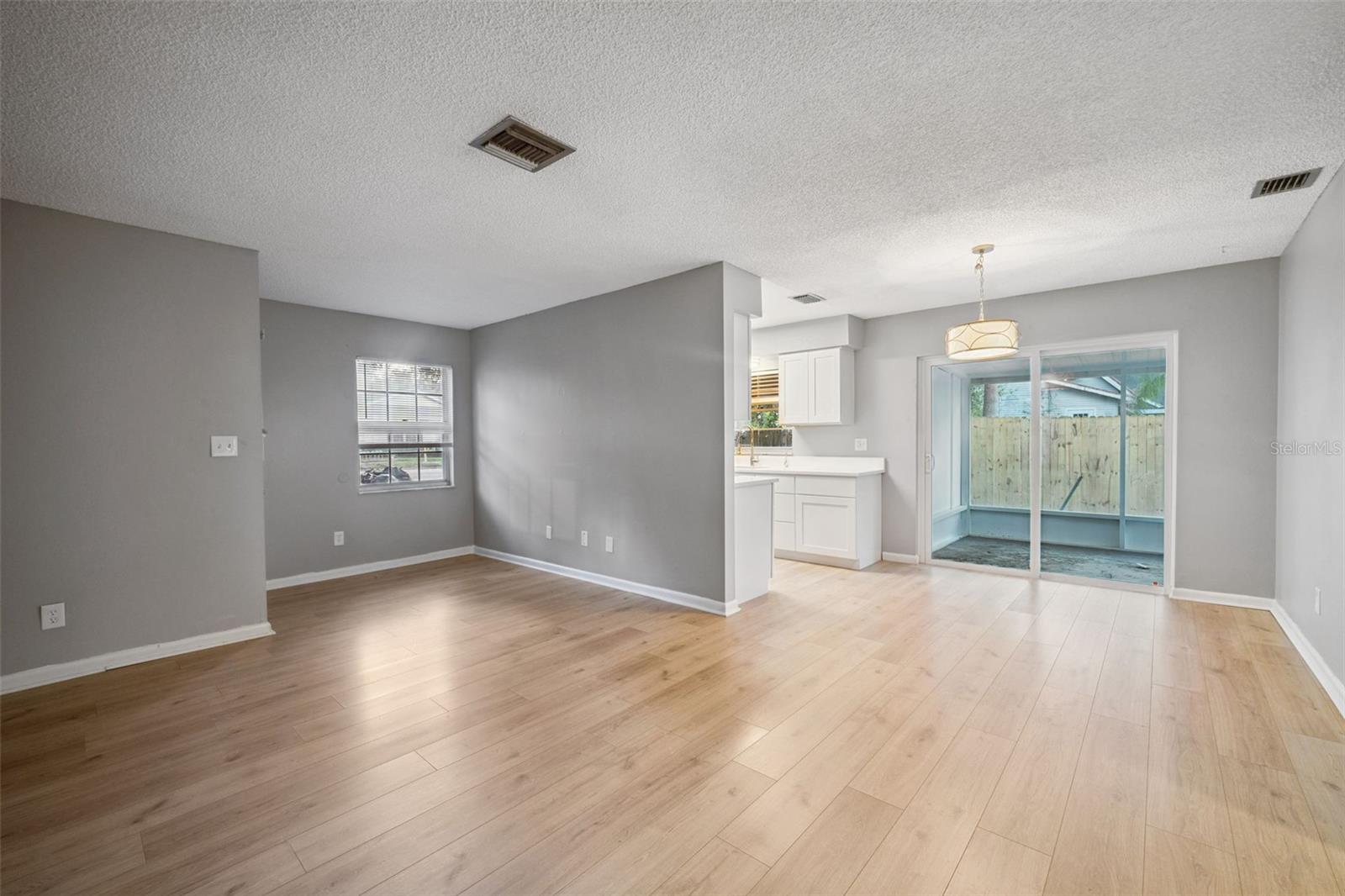 1509 N DONNELLY ST, MOUNT DORA, FL, 32757