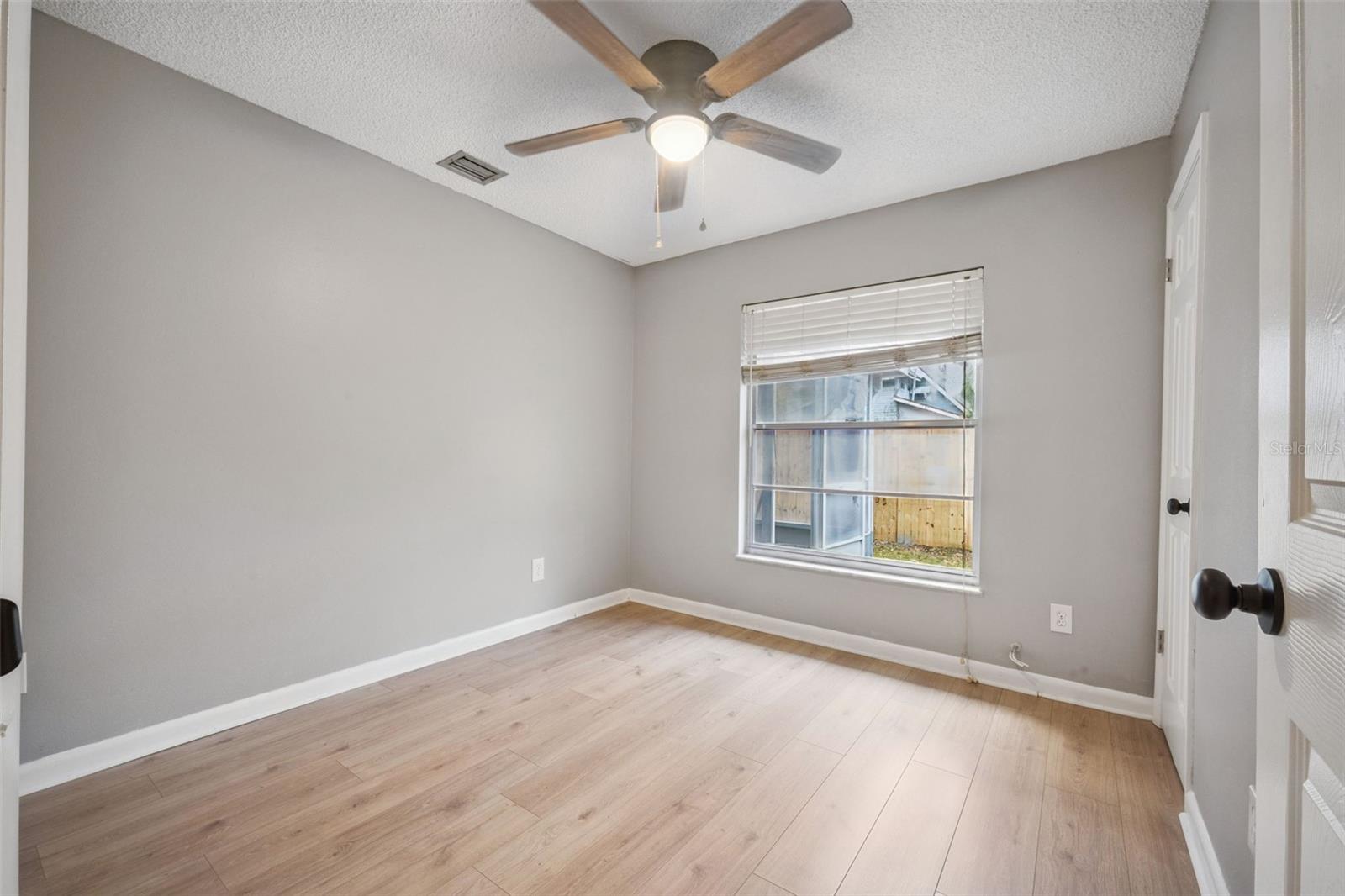1509 N DONNELLY ST, MOUNT DORA, FL, 32757