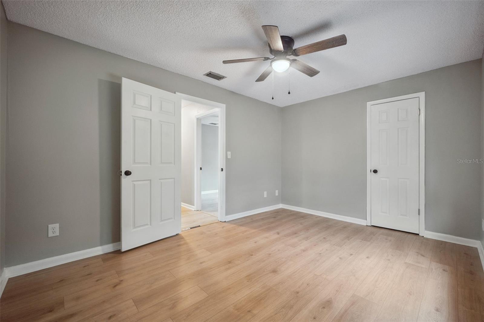 1509 N DONNELLY ST, MOUNT DORA, FL, 32757