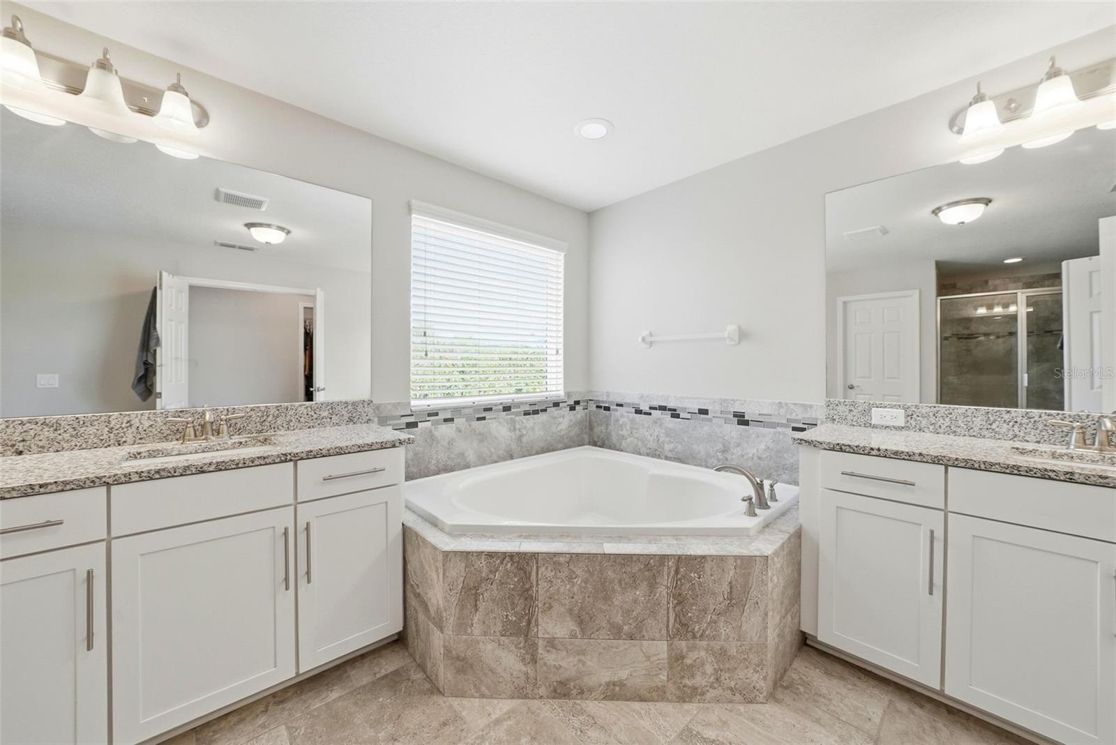13207 SUNSET SHORE CIR, RIVERVIEW, FL, 33579