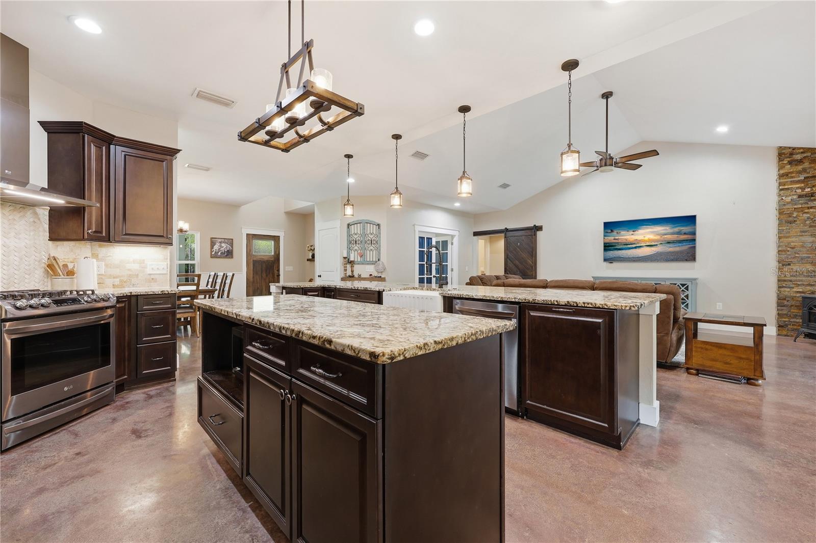 357 SW CONESTOGA WAY, FORT WHITE, FL, 32038