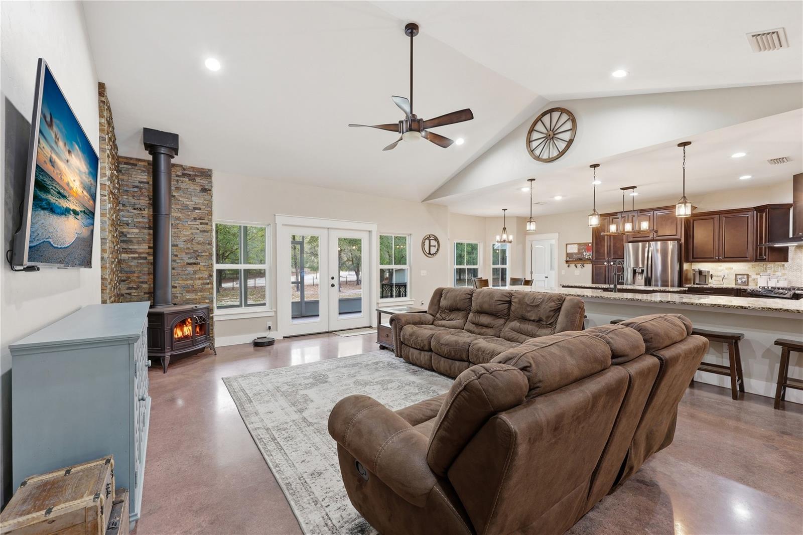 357 SW CONESTOGA WAY, FORT WHITE, FL, 32038