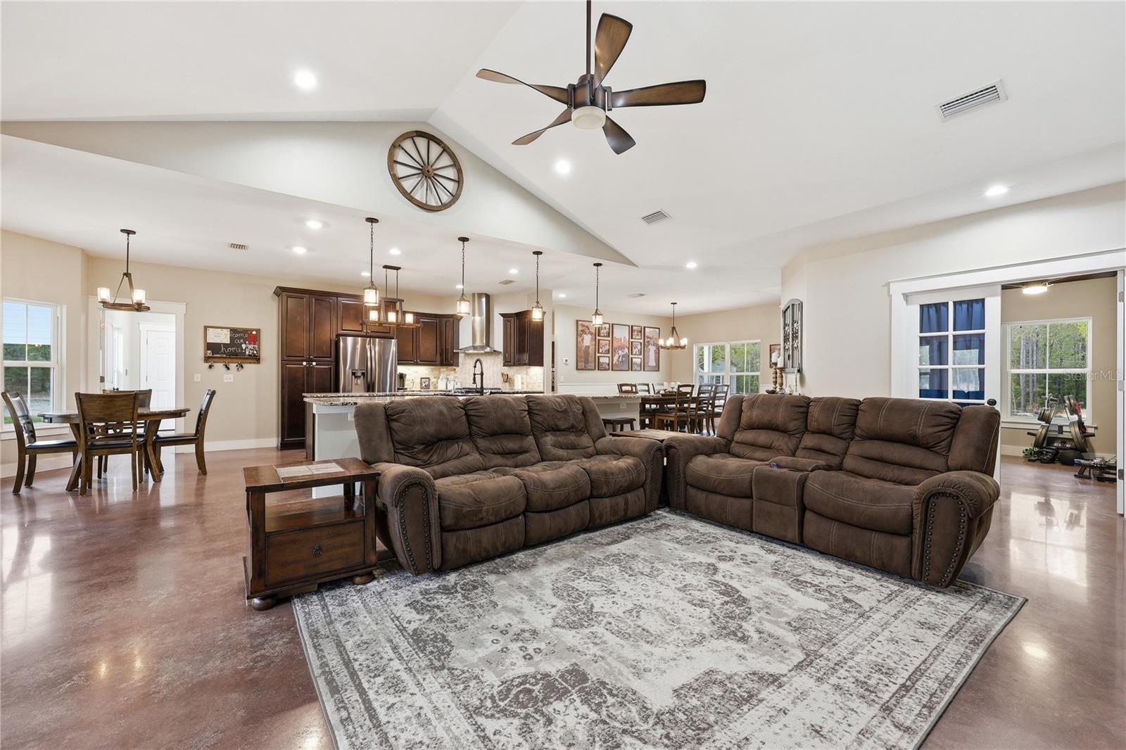 357 SW CONESTOGA WAY, FORT WHITE, FL, 32038